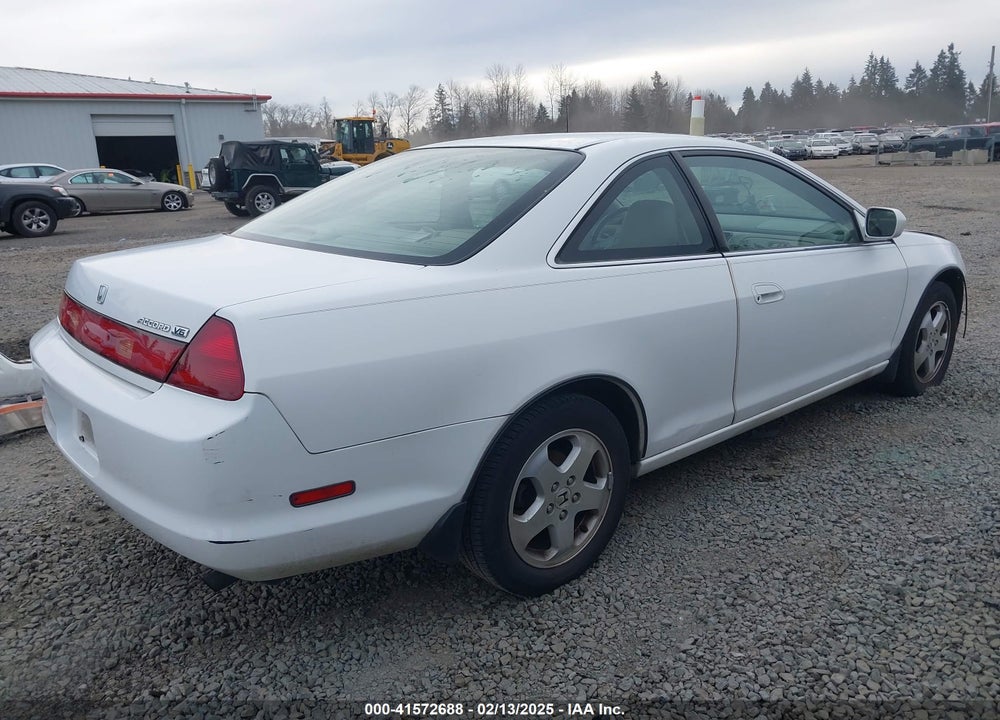 2000 HONDA ACCORD 3.0 EX VIN: 1HGCG2251YA029012