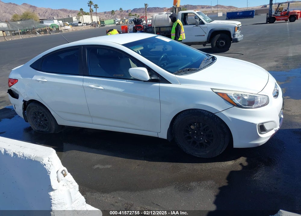 2016 HYUNDAI ACCENT VIN: KMHCT4AE0GU106811