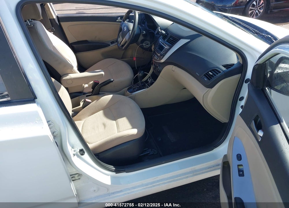 2016 HYUNDAI ACCENT VIN: KMHCT4AE0GU106811