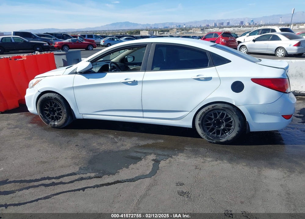 2016 HYUNDAI ACCENT VIN: KMHCT4AE0GU106811