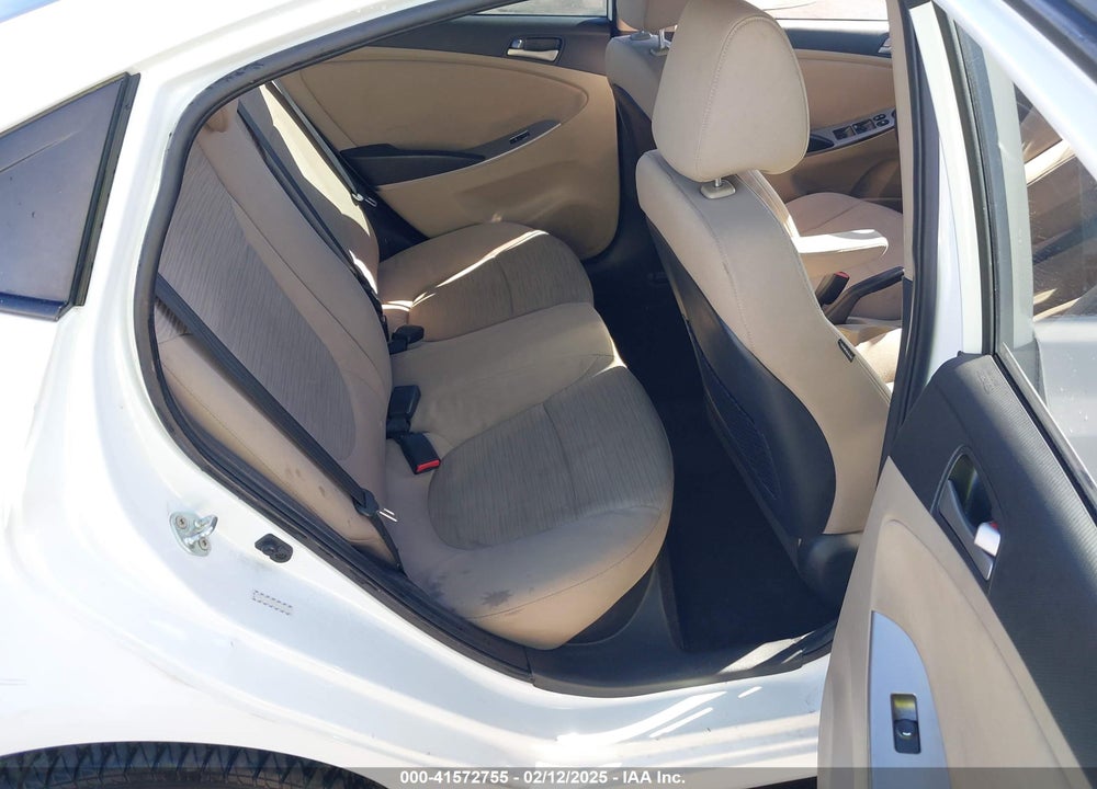 2016 HYUNDAI ACCENT VIN: KMHCT4AE0GU106811