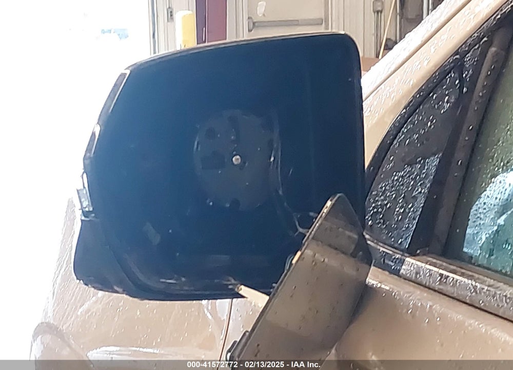 2021 CHEVROLET SUBURBAN 4WD LT VIN: 1GNSKCKD8MR136714