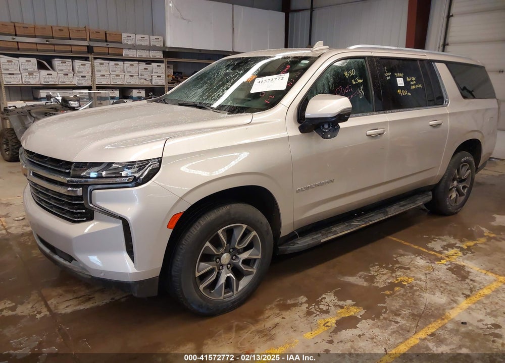 2021 CHEVROLET SUBURBAN 4WD LT VIN: 1GNSKCKD8MR136714