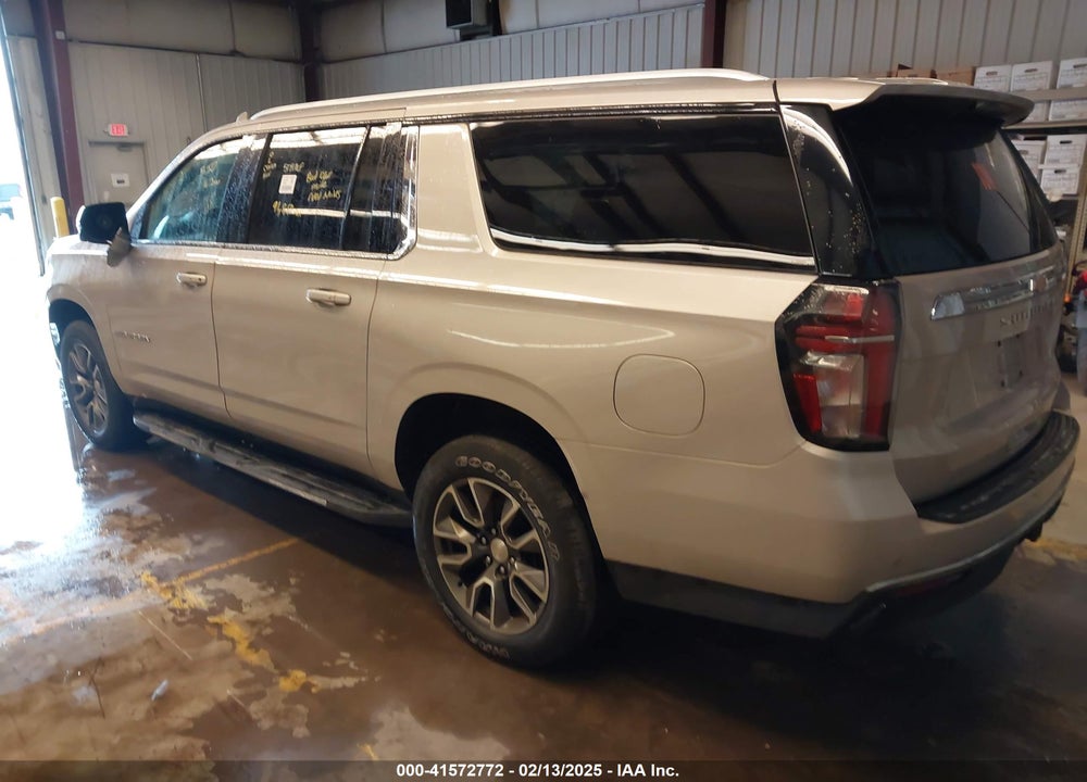 2021 CHEVROLET SUBURBAN 4WD LT VIN: 1GNSKCKD8MR136714