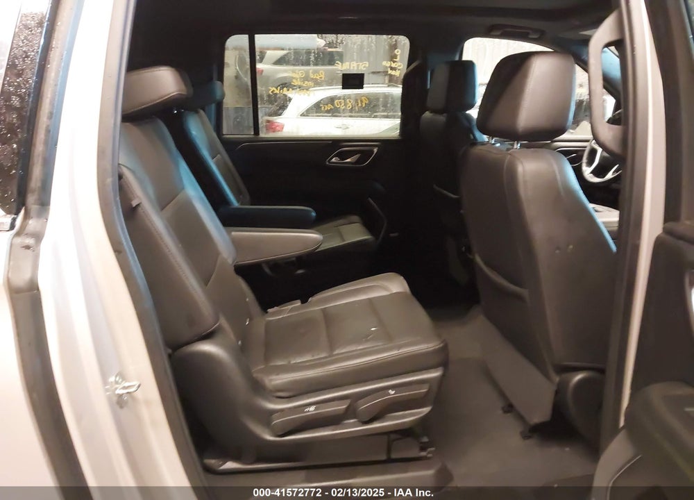 2021 CHEVROLET SUBURBAN 4WD LT VIN: 1GNSKCKD8MR136714