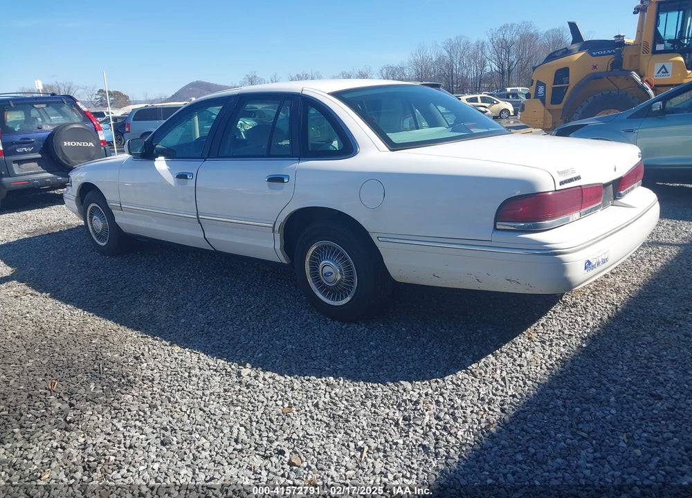 1996 FORD CROWN VICTORIA VIN: 2FALP73W9TX108730