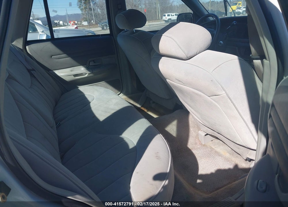 1996 FORD CROWN VICTORIA VIN: 2FALP73W9TX108730