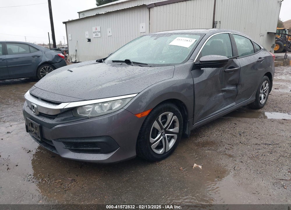 2018 HONDA CIVIC LX VIN: 2HGFC2F57JH585447