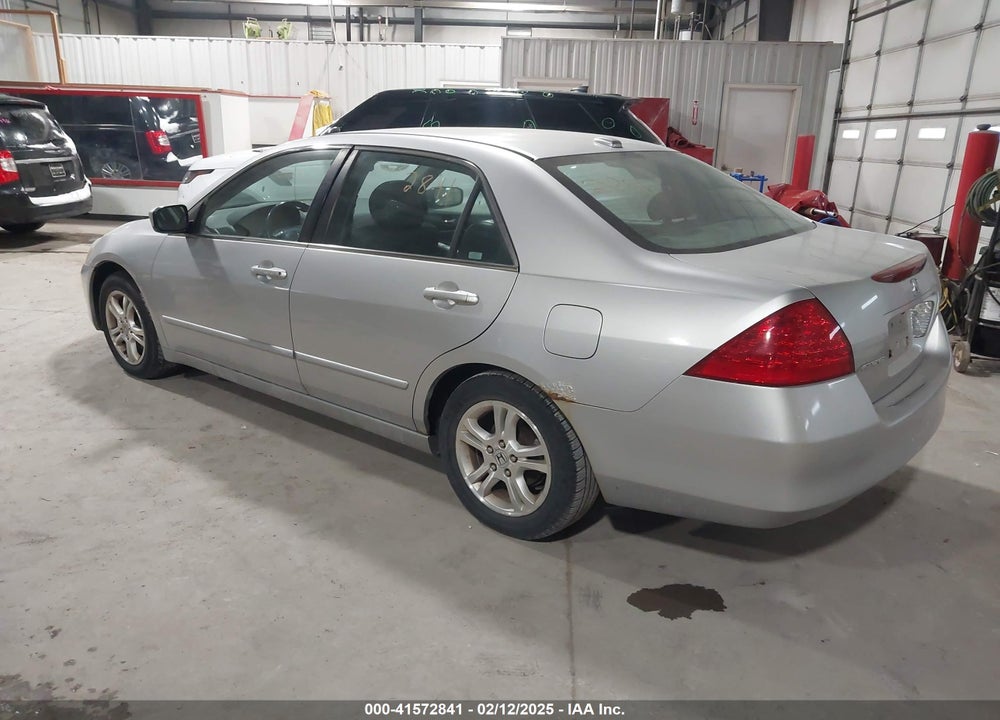 2007 HONDA ACCORD VIN: 1HGCM56717A105896