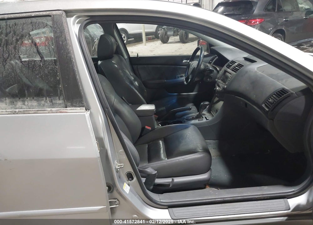 2007 HONDA ACCORD VIN: 1HGCM56717A105896