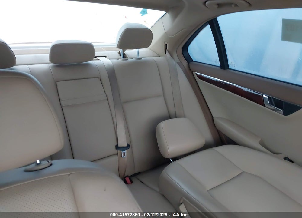 2008 MERCEDES-BENZ C VIN: WDDGF54X98R011965