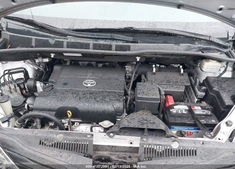 2011 TOYOTA SIENNA LE V6 VIN: 5TDKK3DC4BS101194