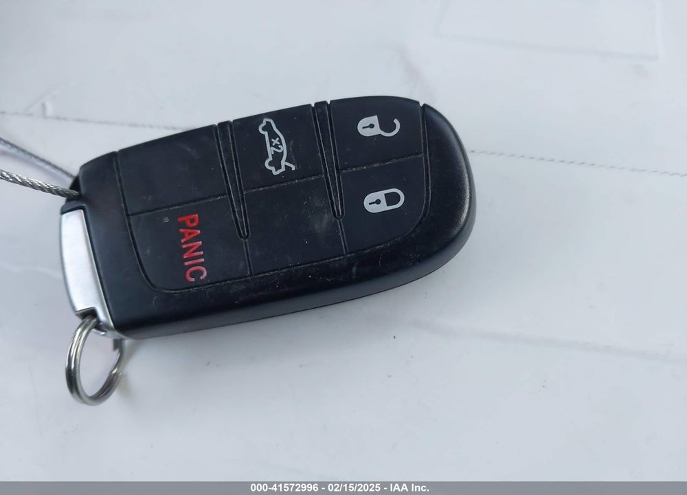 2019 CHRYSLER 300 VIN: 2C3CCAAG6KH673903