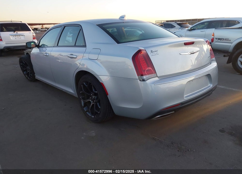 2019 CHRYSLER 300 VIN: 2C3CCAAG6KH673903