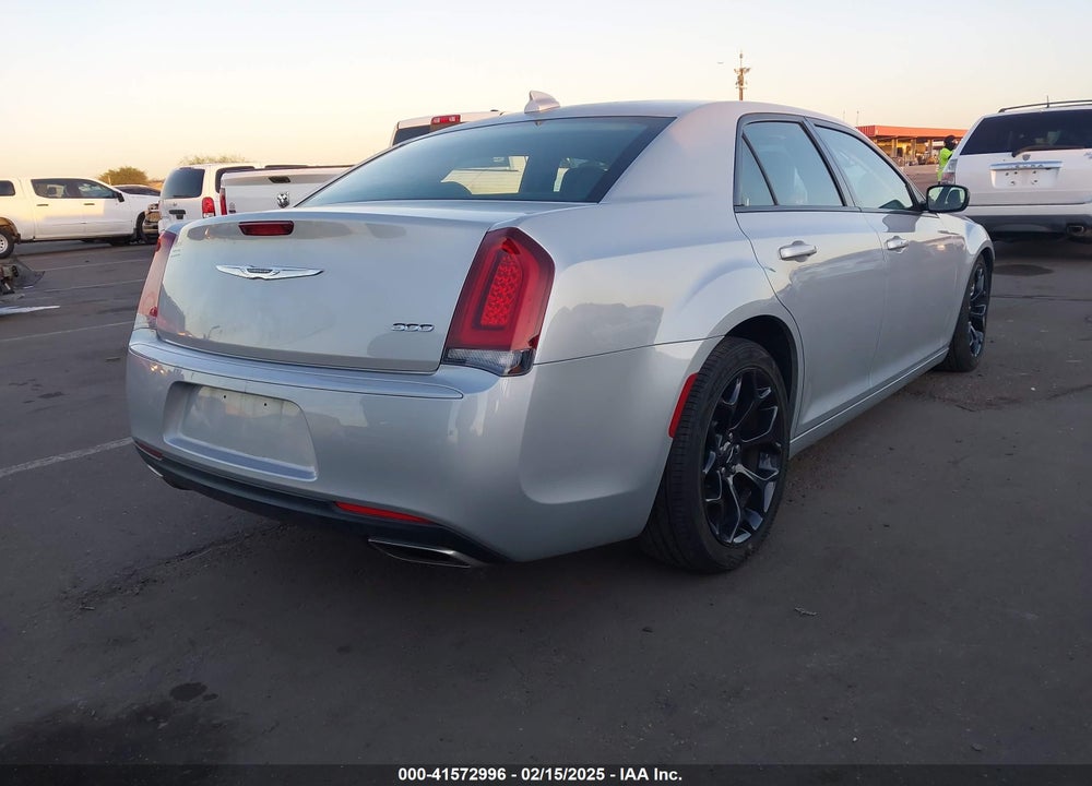 2019 CHRYSLER 300 VIN: 2C3CCAAG6KH673903