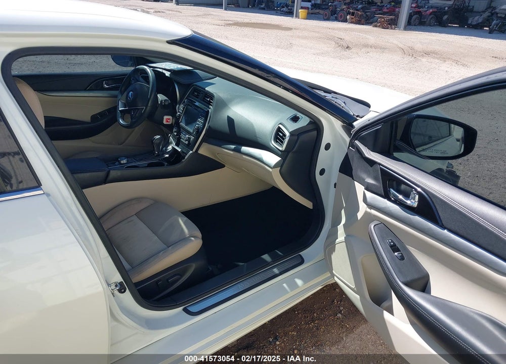 2017 NISSAN MAXIMA VIN: 1N4AA6AP1HC423234