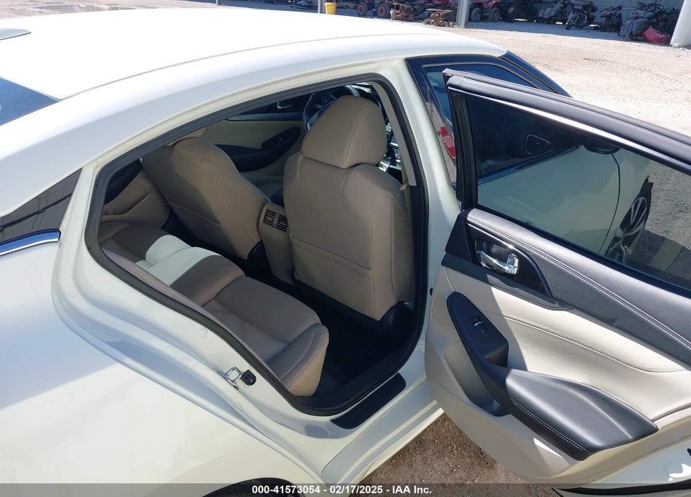 2017 NISSAN MAXIMA VIN: 1N4AA6AP1HC423234