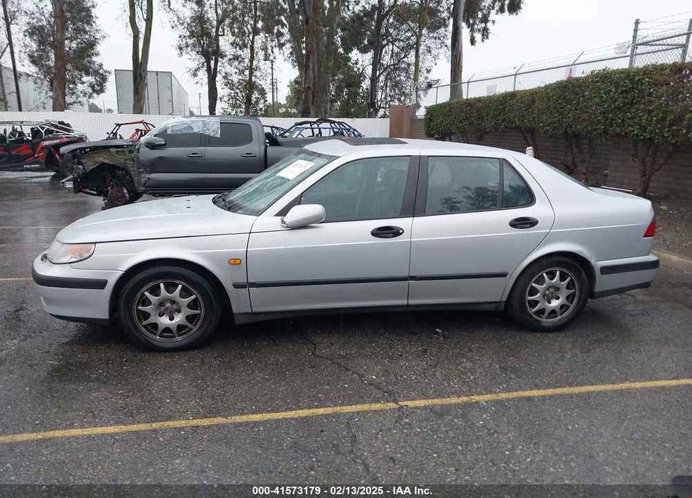2000 SAAB 9-5 VIN: YS3ED45E9Y3049755