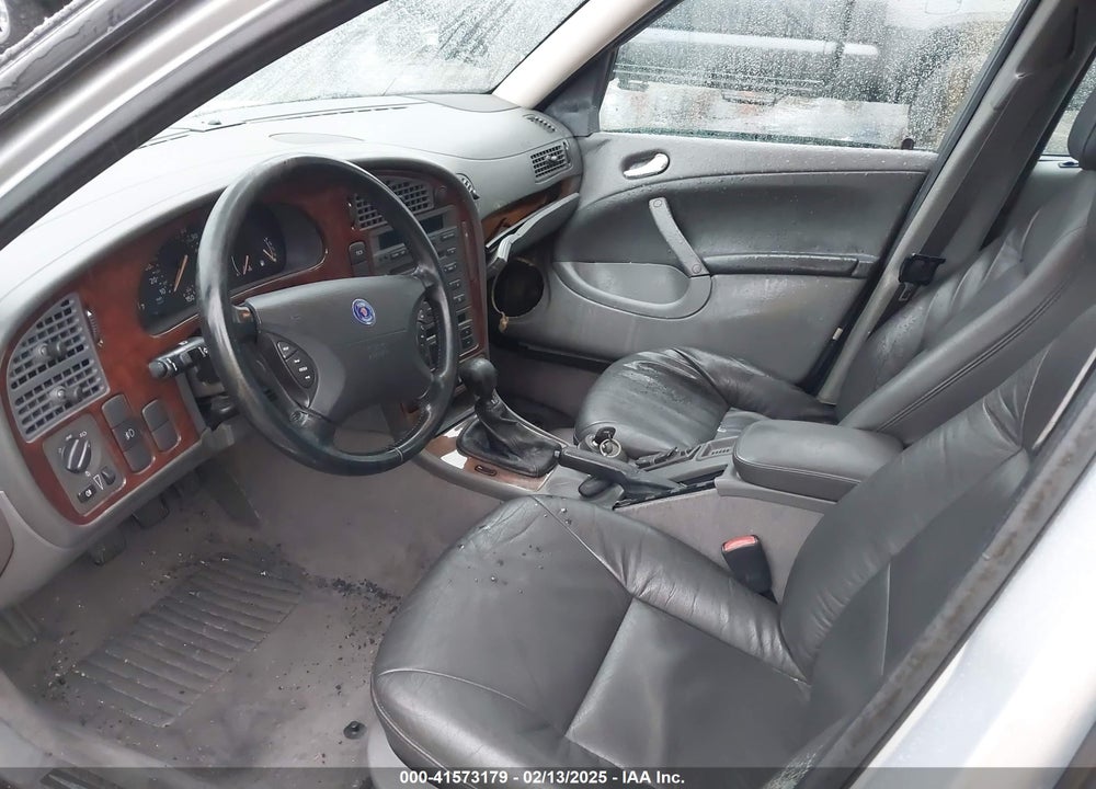 2000 SAAB 9-5 VIN: YS3ED45E9Y3049755