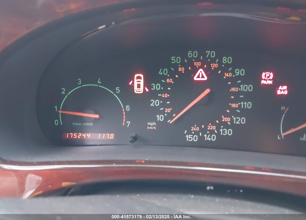 2000 SAAB 9-5 VIN: YS3ED45E9Y3049755