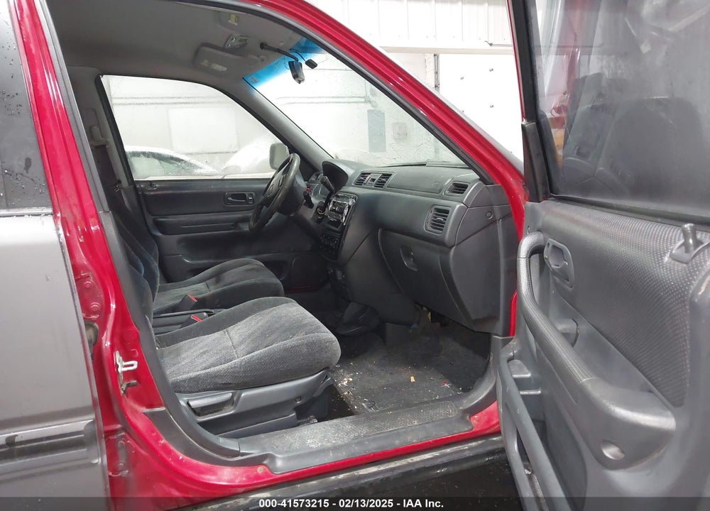 2000 HONDA CR-V LX VIN: JHLRD1841YC010851