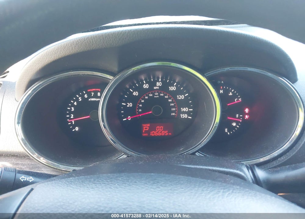 2011 KIA SORENTO LX VIN: 5XYKT3A18BG087913