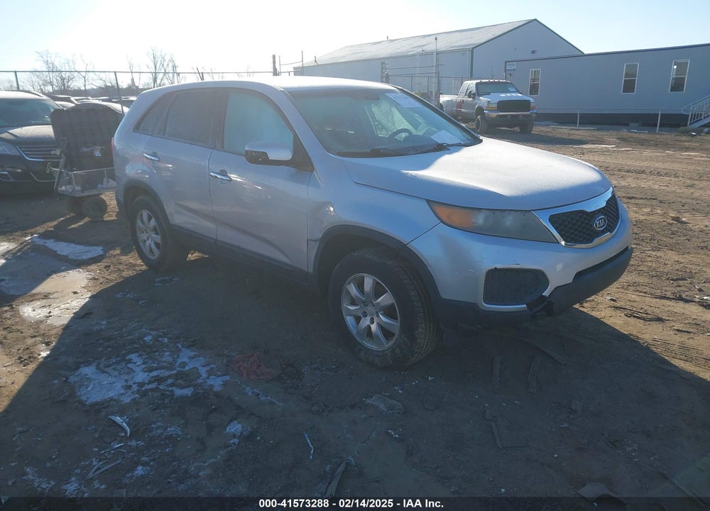 2011 KIA SORENTO LX VIN: 5XYKT3A18BG087913