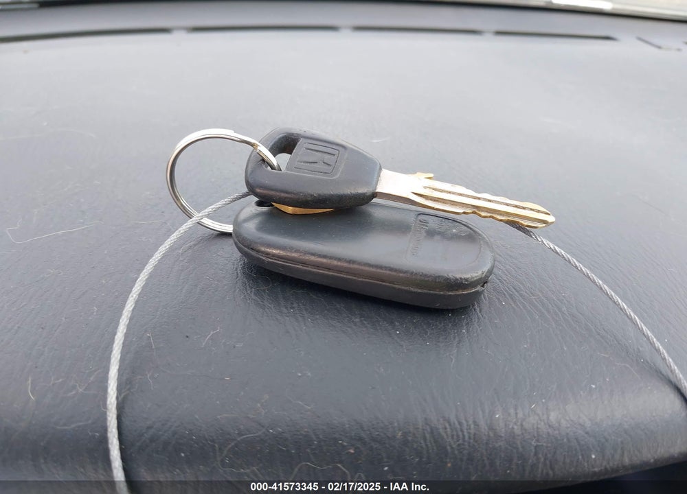 2000 HONDA ACCORD 3.0 EX VIN: 1HGCG2252YA018889