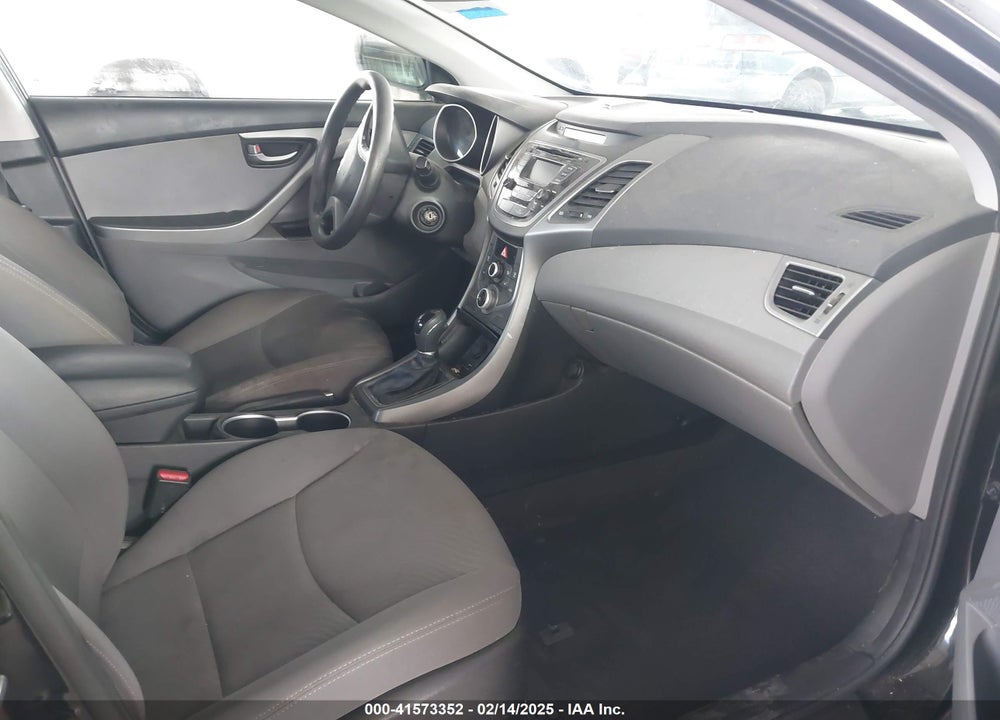 2015 HYUNDAI ELANTRA SE VIN: KMHDH4AE2FU227778