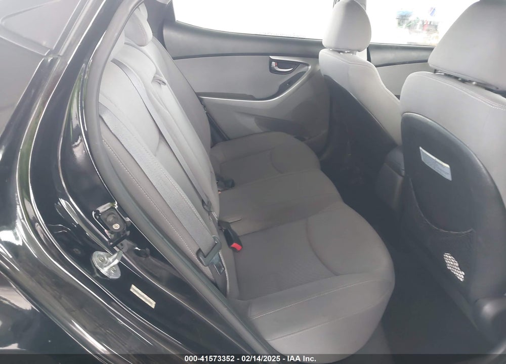 2015 HYUNDAI ELANTRA SE VIN: KMHDH4AE2FU227778