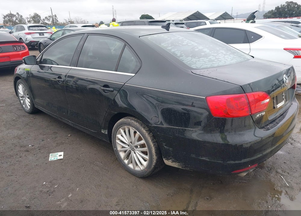 2013 VOLKSWAGEN JETTA VIN: 3VWLL7AJXDM230746