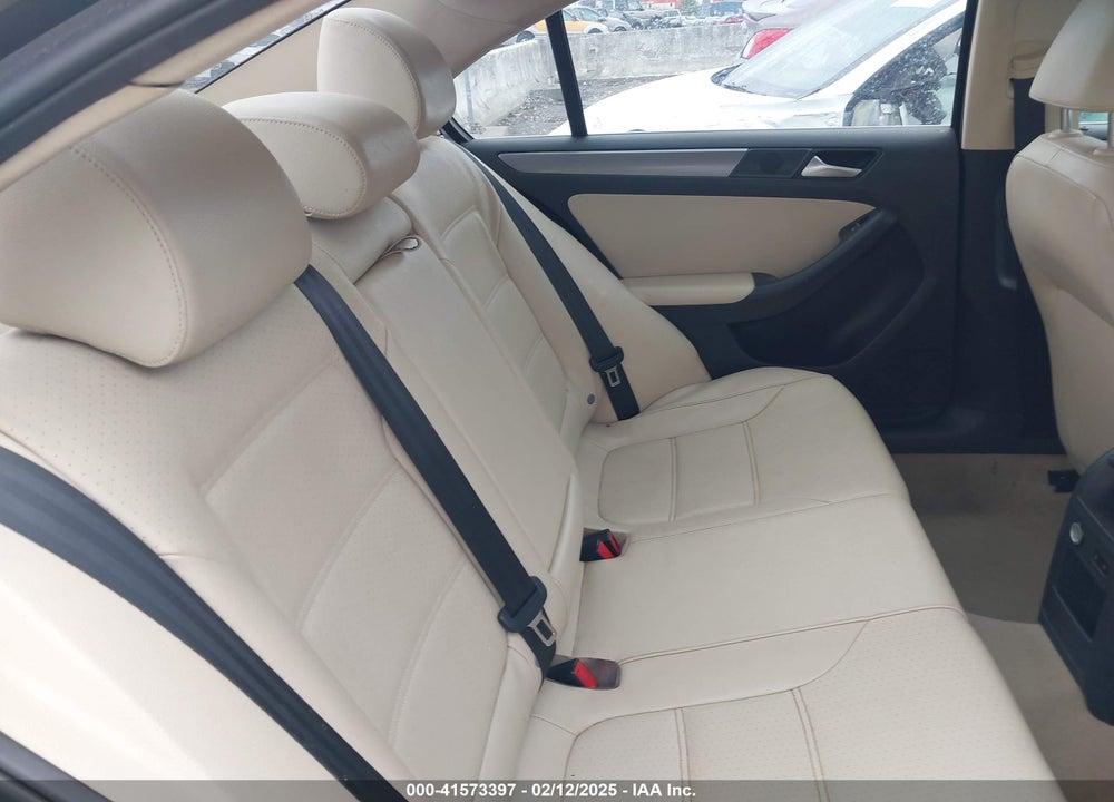 2013 VOLKSWAGEN JETTA VIN: 3VWLL7AJXDM230746