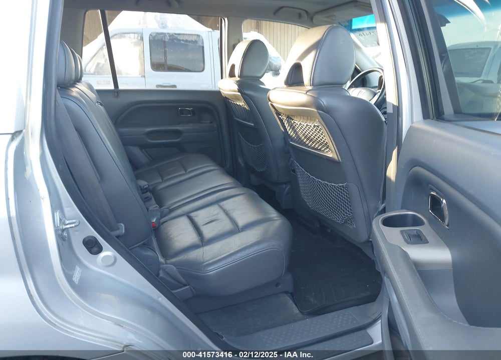 2006 HONDA PILOT EX-L VIN: 2HKYF18546H548618