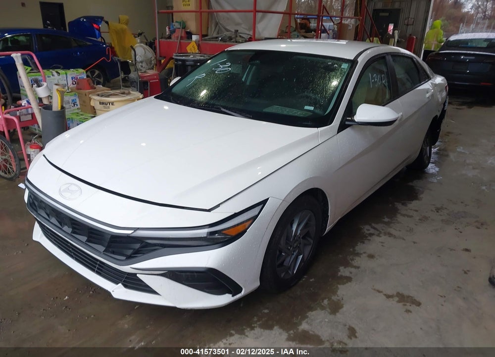 2024 HYUNDAI ELANTRA VIN: KMHLM4DG2RU655830