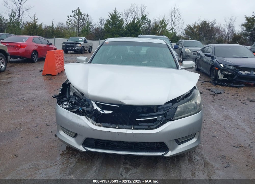 2013 HONDA ACCORD VIN: 1HGCR2F72DA042108