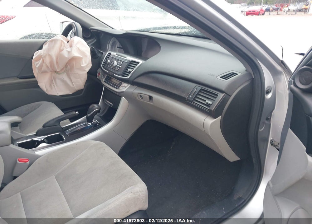 2013 HONDA ACCORD VIN: 1HGCR2F72DA042108