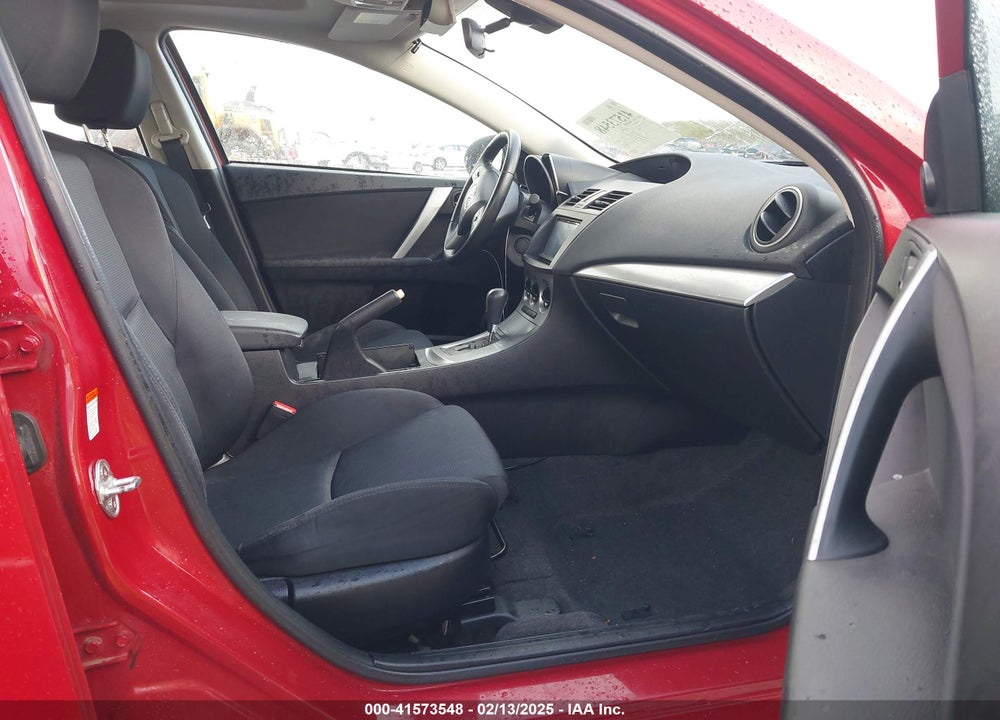 2011 MAZDA MAZDA3 VIN: JM1BL1U52B1357902