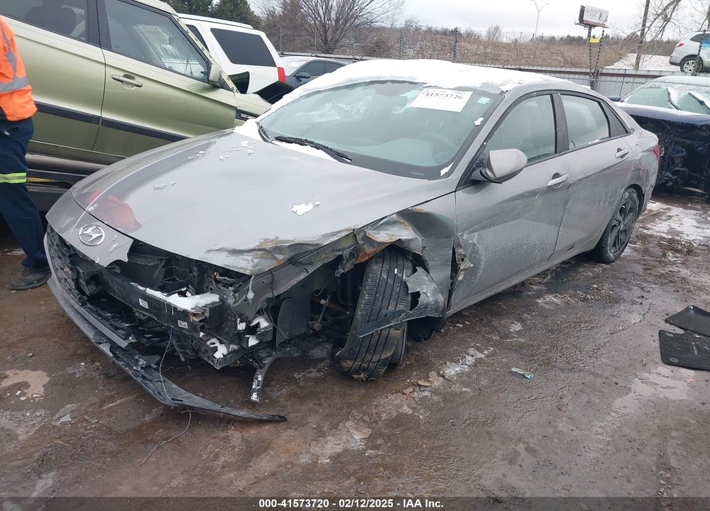 2022 HYUNDAI ELANTRA VIN: KMHLM4AG8NU263143