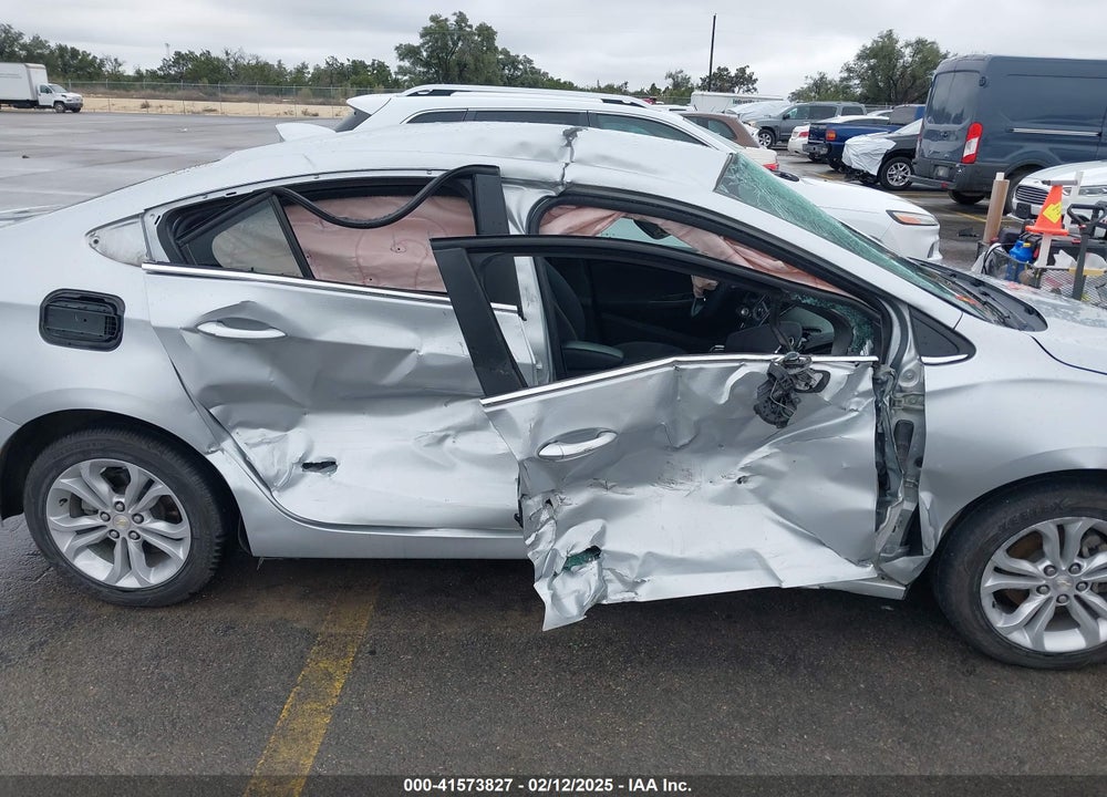 2019 CHEVROLET CRUZE VIN: 1G1BE5SM7K7114636