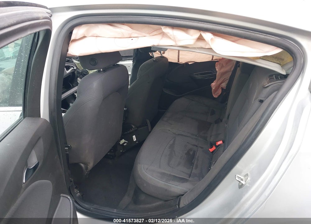 2019 CHEVROLET CRUZE VIN: 1G1BE5SM7K7114636