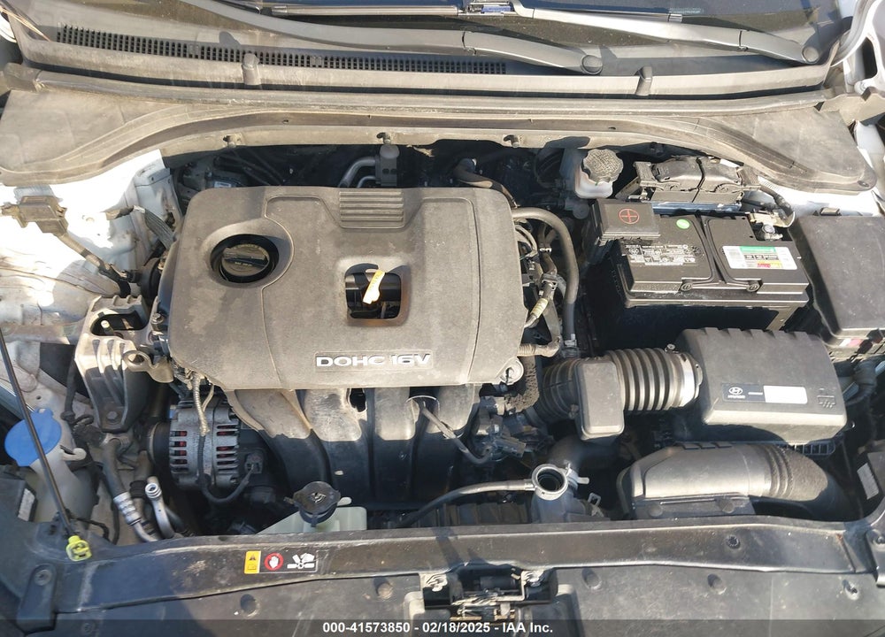 2018 HYUNDAI ELANTRA VIN: 5NPD74LF7JH235407