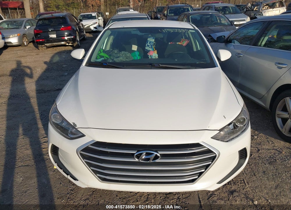 2018 HYUNDAI ELANTRA VIN: 5NPD74LF7JH235407