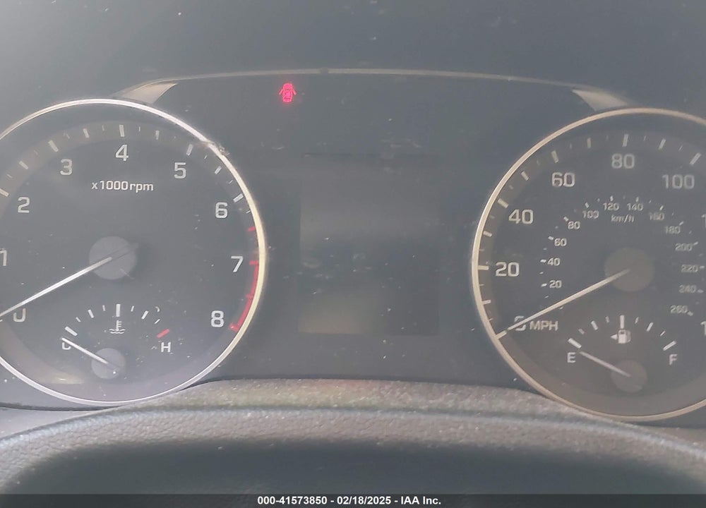 2018 HYUNDAI ELANTRA VIN: 5NPD74LF7JH235407
