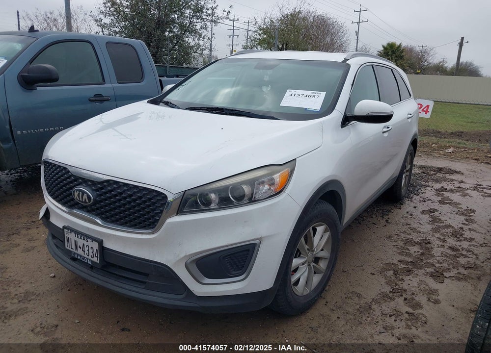2017 KIA SORENTO 2.4L LX VIN: 5XYPG4A30HG217662