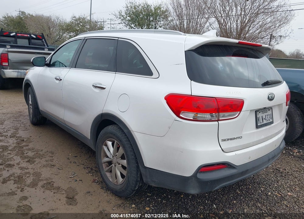 2017 KIA SORENTO 2.4L LX VIN: 5XYPG4A30HG217662