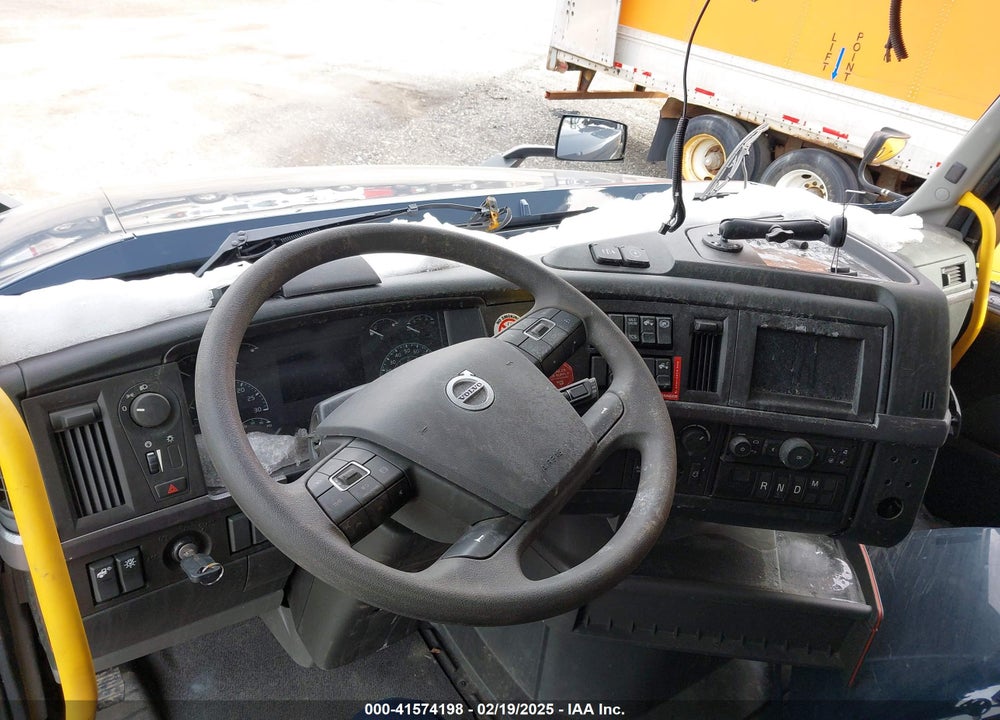 2025 VOLVO VN VNL VIN: 4V4NC9EH7SN680571