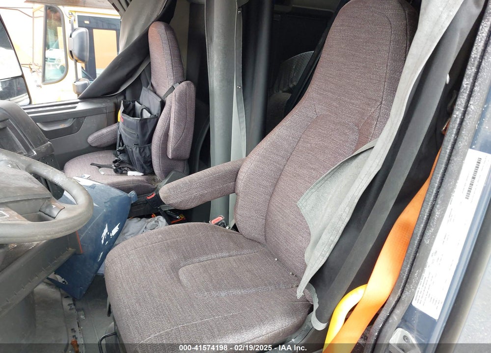 2025 VOLVO VN VNL VIN: 4V4NC9EH7SN680571