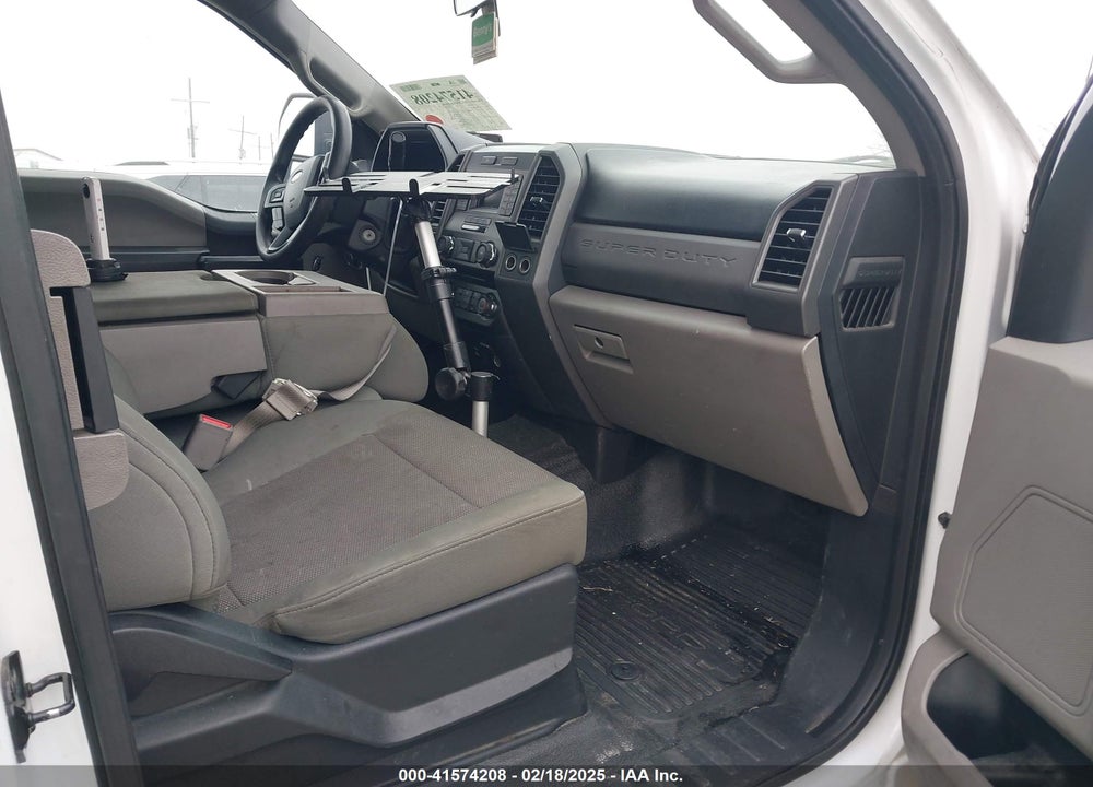 2017 FORD F-250 VIN: 1FT7X2B68HEE65745