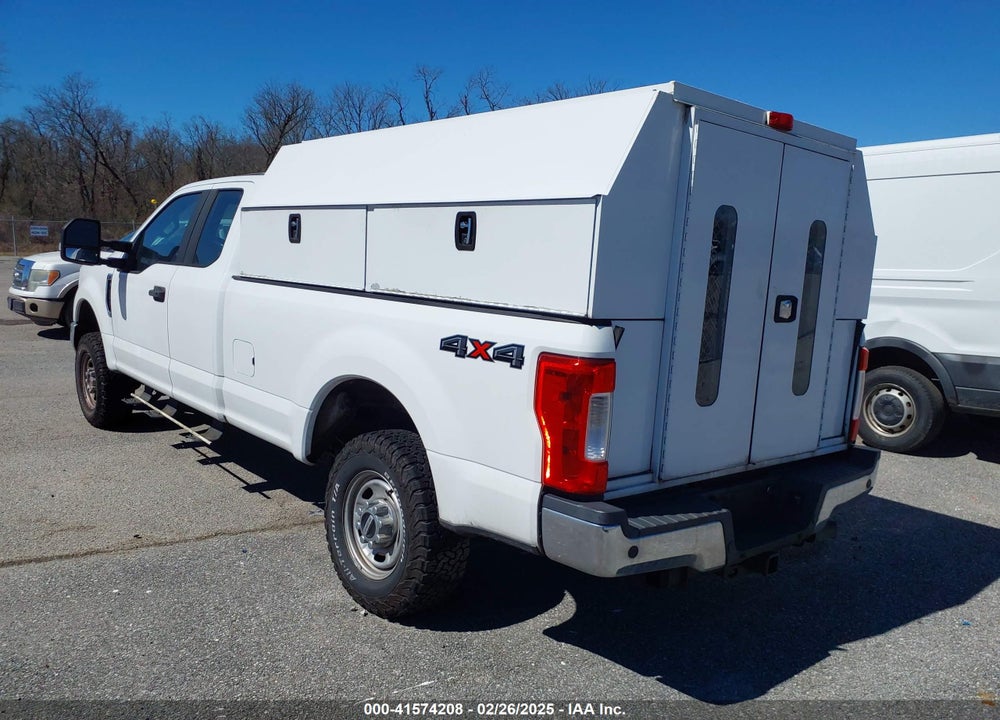 2017 FORD F-250 VIN: 1FT7X2B68HEE65745