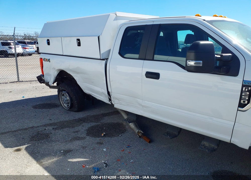 2017 FORD F-250 VIN: 1FT7X2B68HEE65745